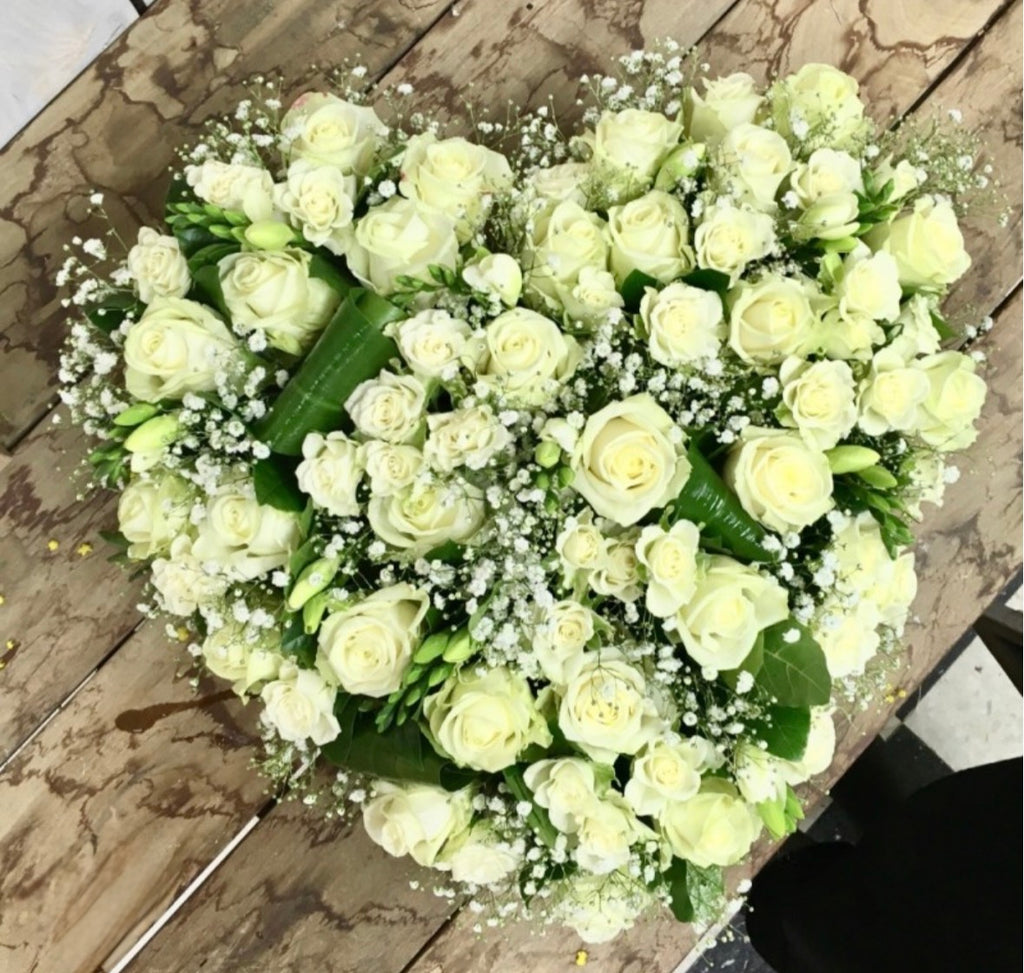 Deuil Cœur de roses